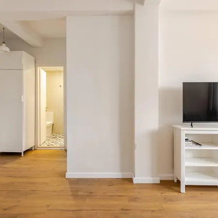 Bright Bright C- Modern With Terrace *