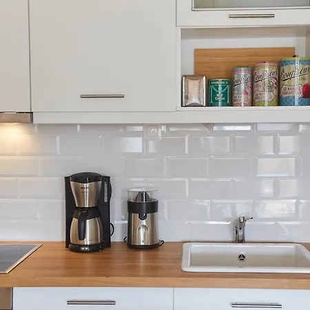 Bright Bright C- Modern With Terrace Daire Selanik